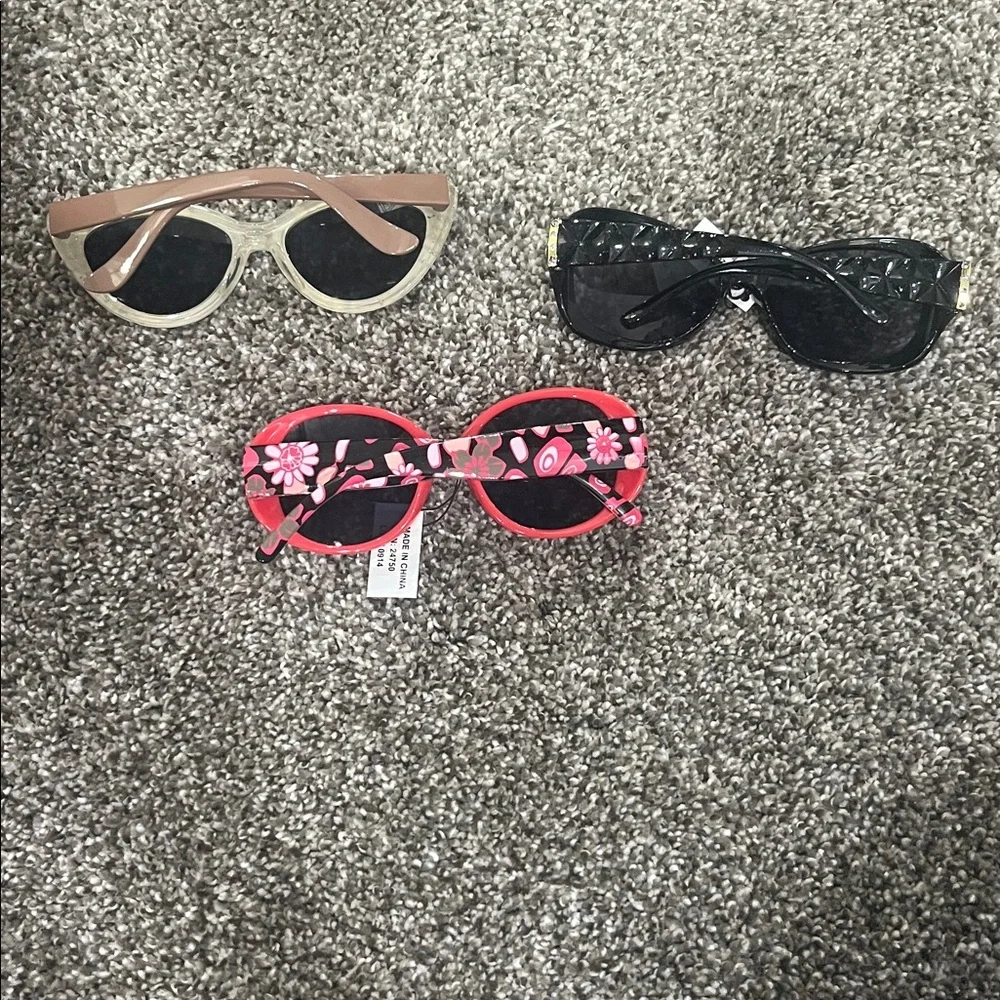 Stylish Kids Sunglasses Set - Leopard, Black, and Red